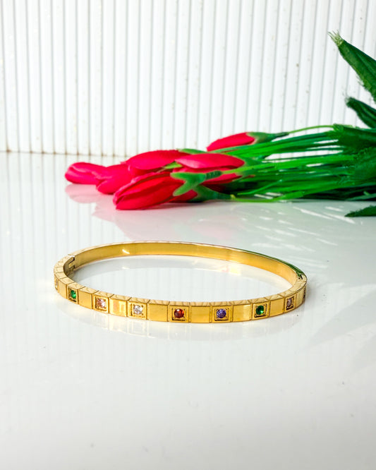 Multicoloured bracelet