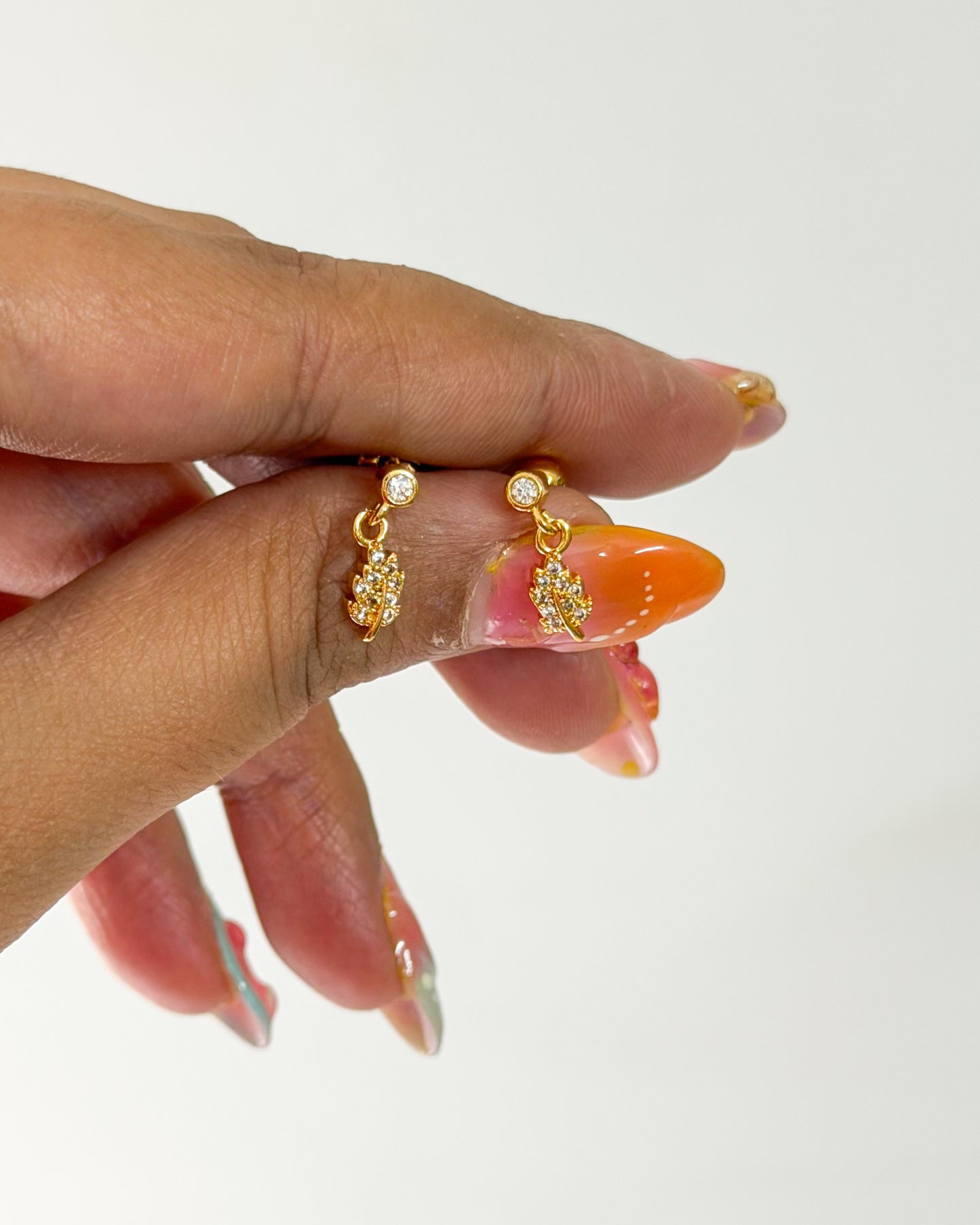 Hanging leaf ball back studs