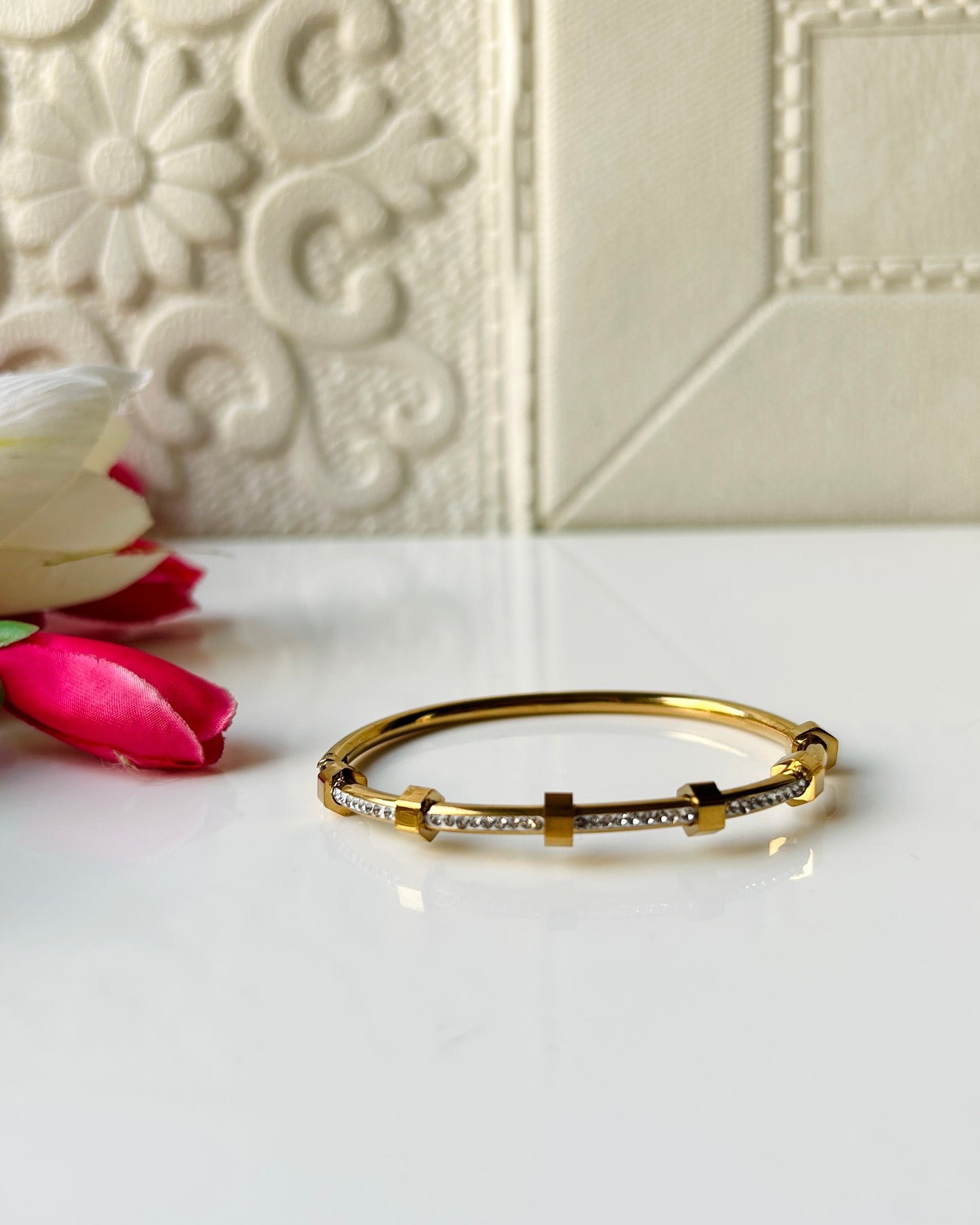 Studded block thin wrist / baby size bracelet