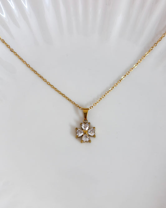 Heart stone  floral necklace