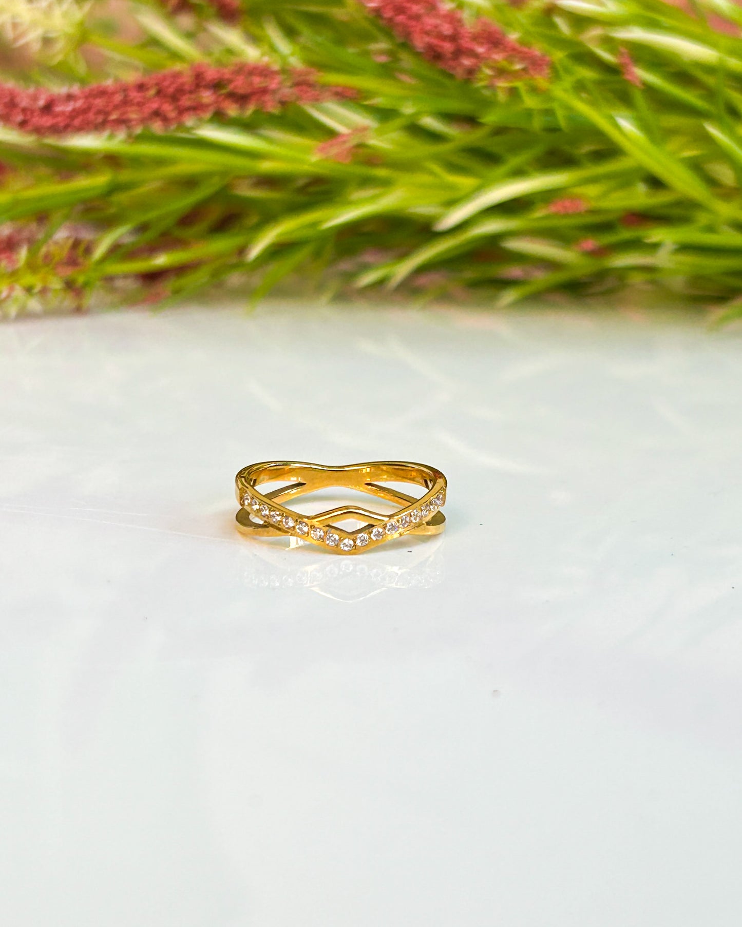 Layered v ring