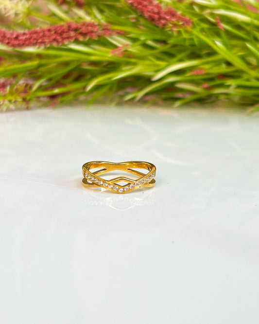 Layered v ring