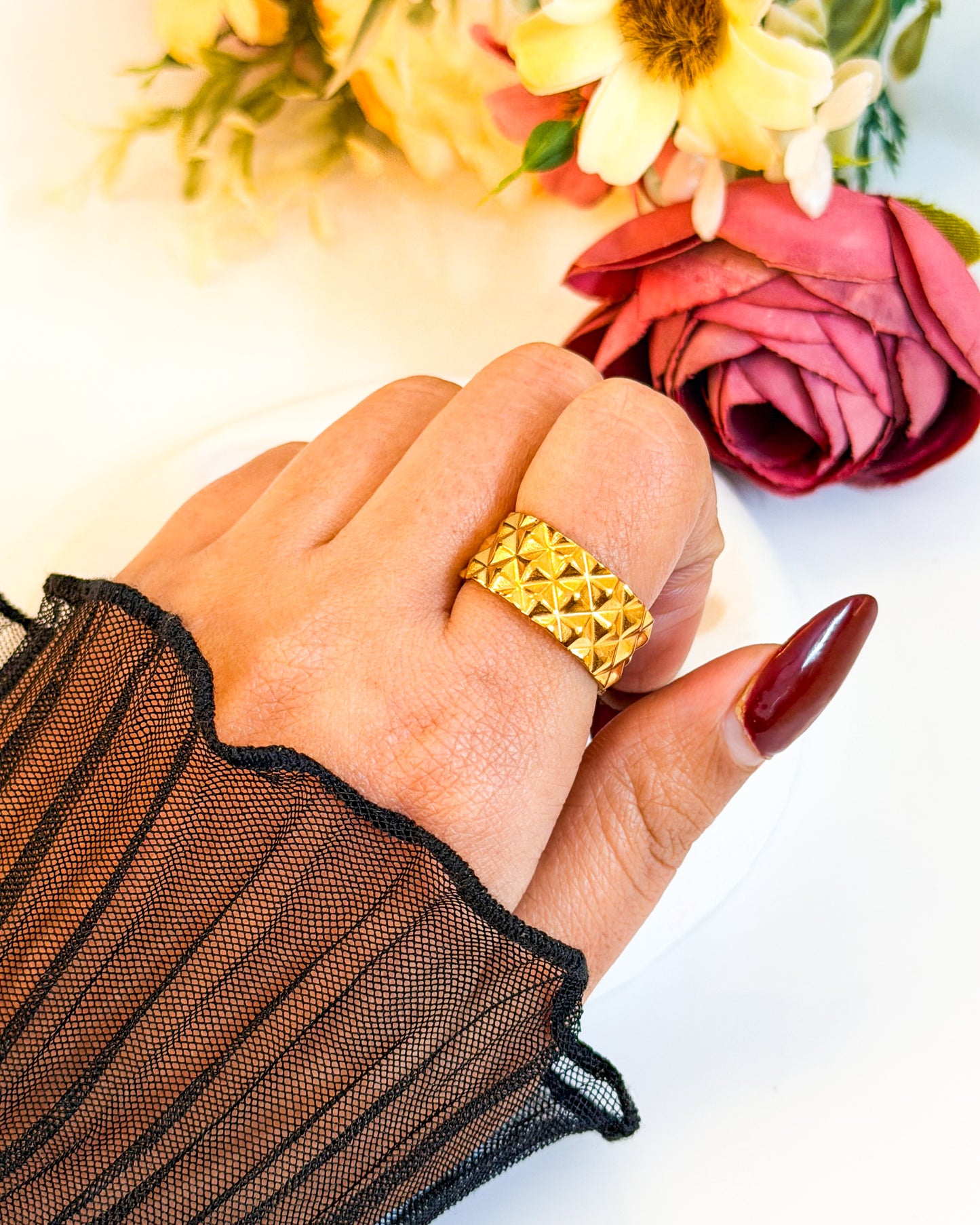 Geometric band Adjustable ring