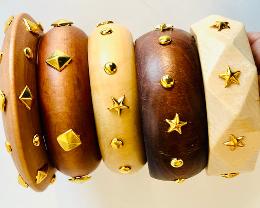 Wooden bracelets ( 2.6 to 2.8)