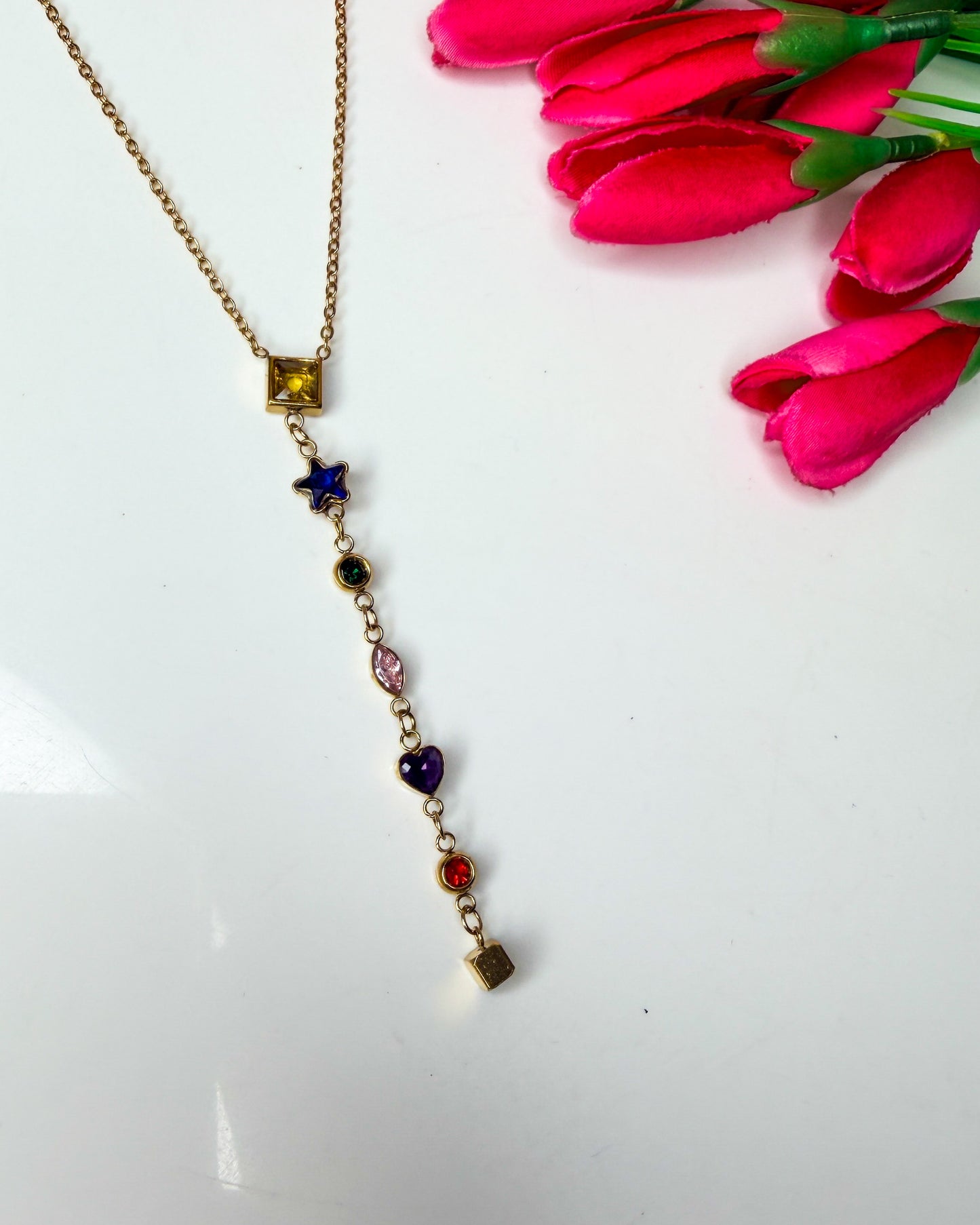 Multi shape viral Y necklace