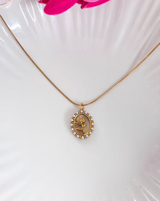 The gulaab necklace