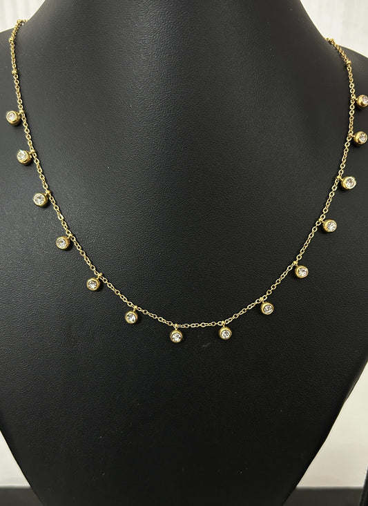 Round stone charm necklace