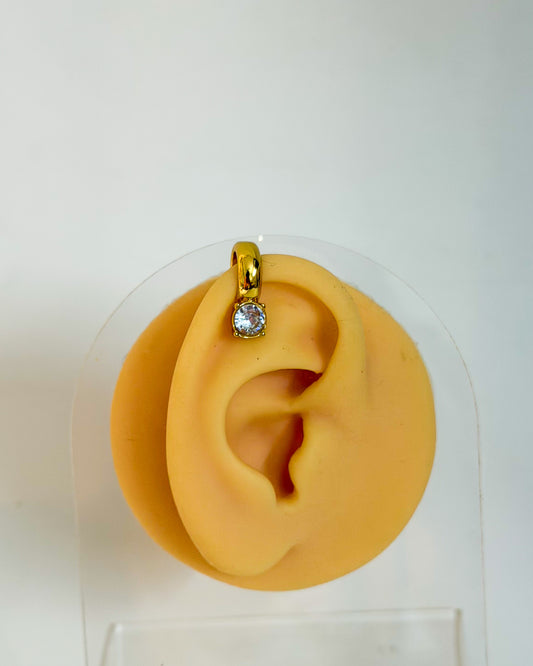 Tiny twinkle Earcuff