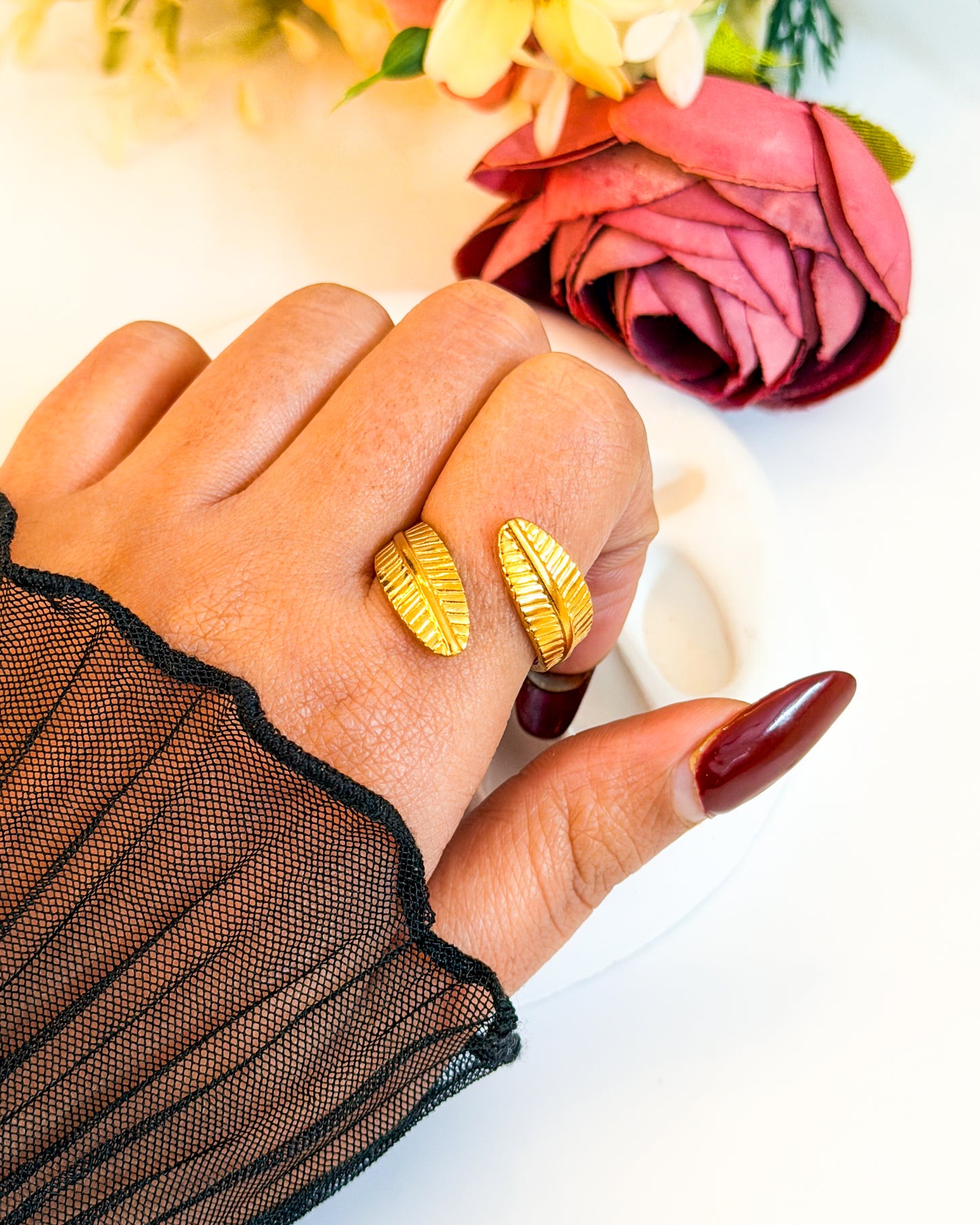 Leafy wrap adjustable ring