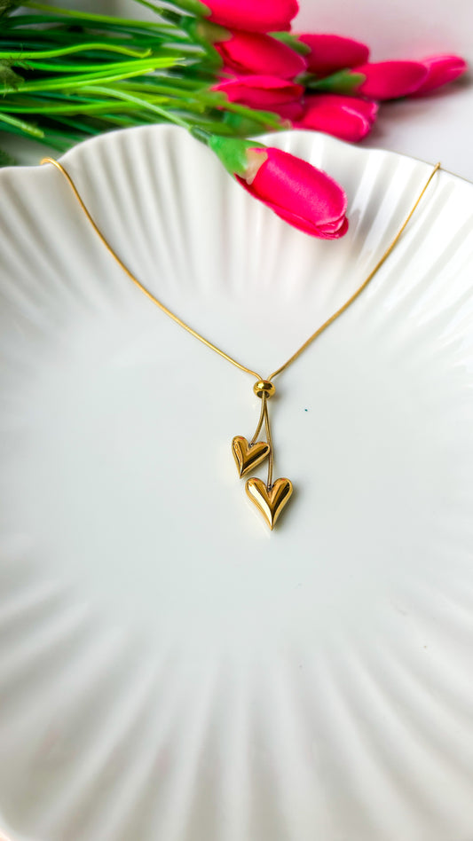 Adjustable hanging heart necklace