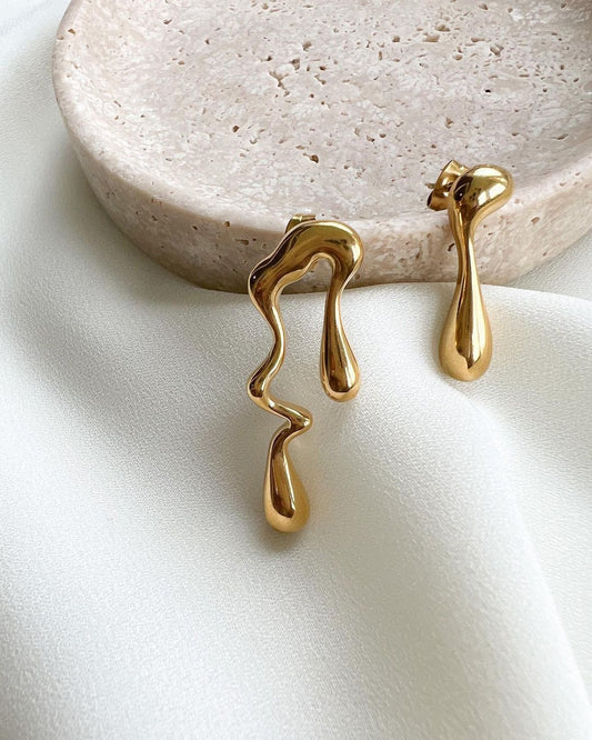 Golden melting earring