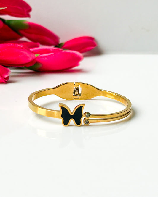 Butterfly thin wrist bracelet