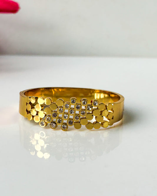Chunky round stone thin wrist / baby size bracelet