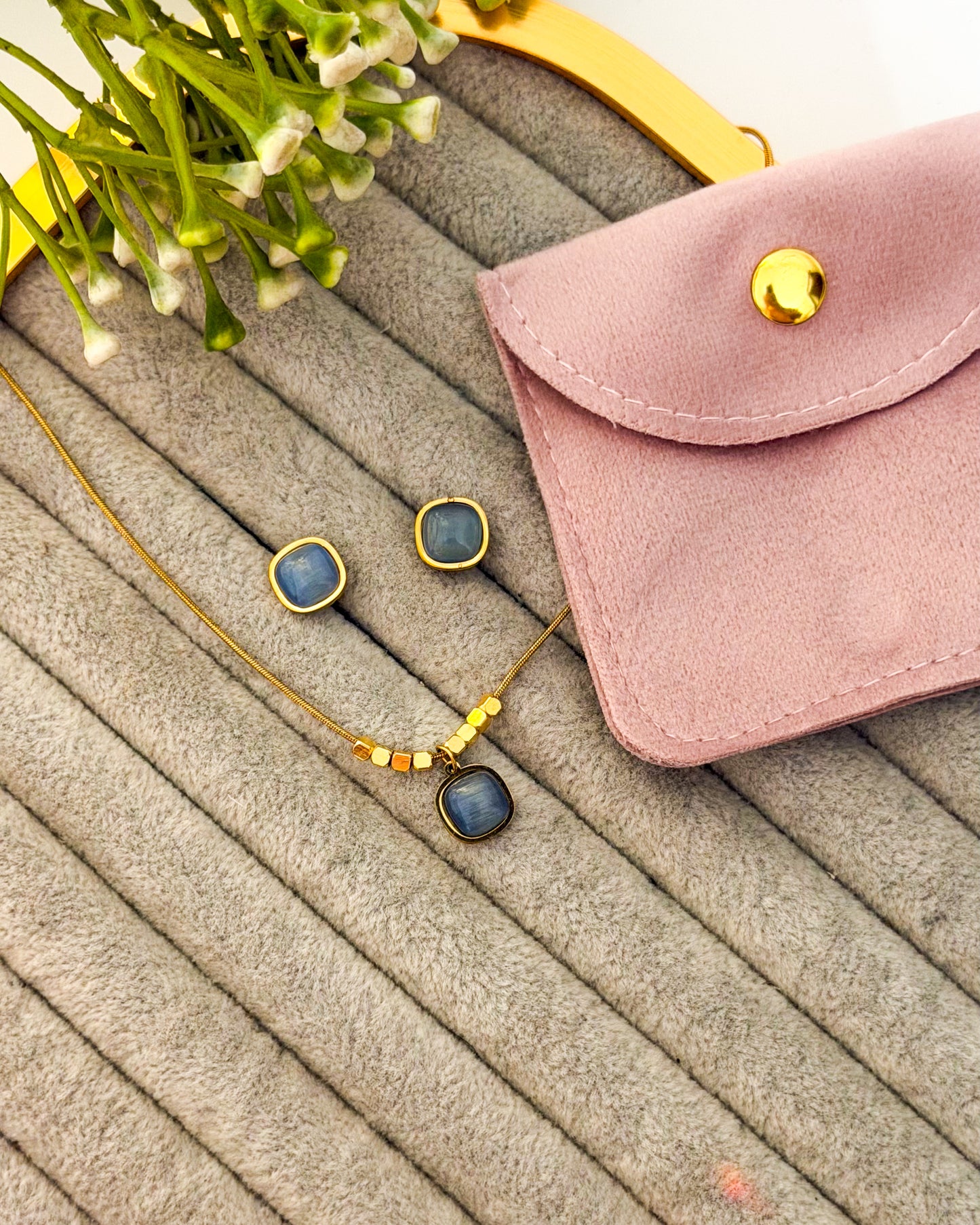 Blue square stone necklace combo with pouch