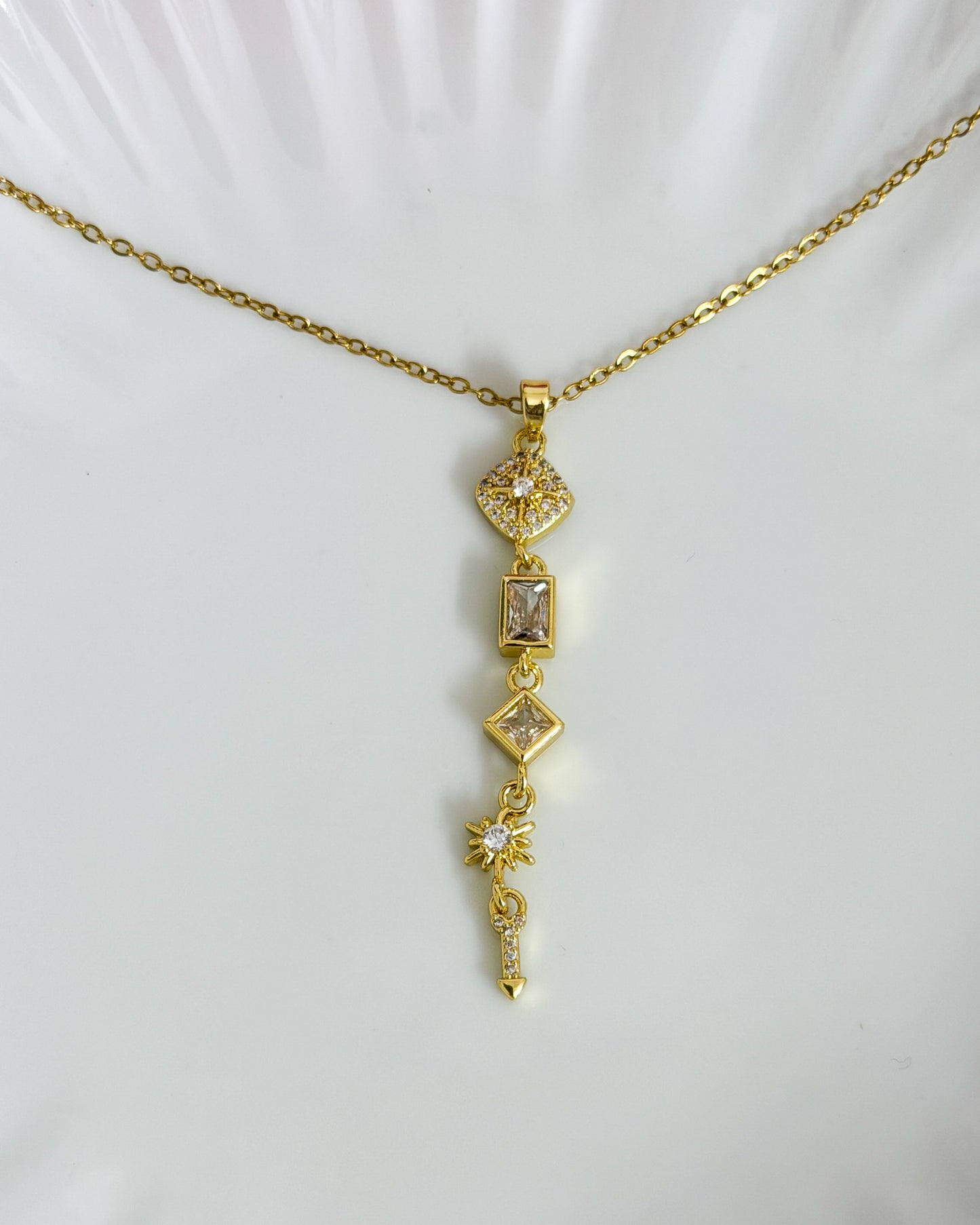 studded Hanging necklace