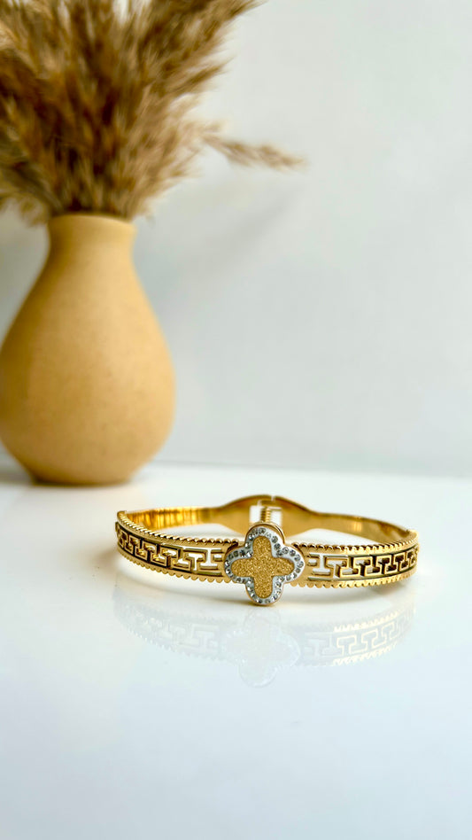 Studded clover bracelet