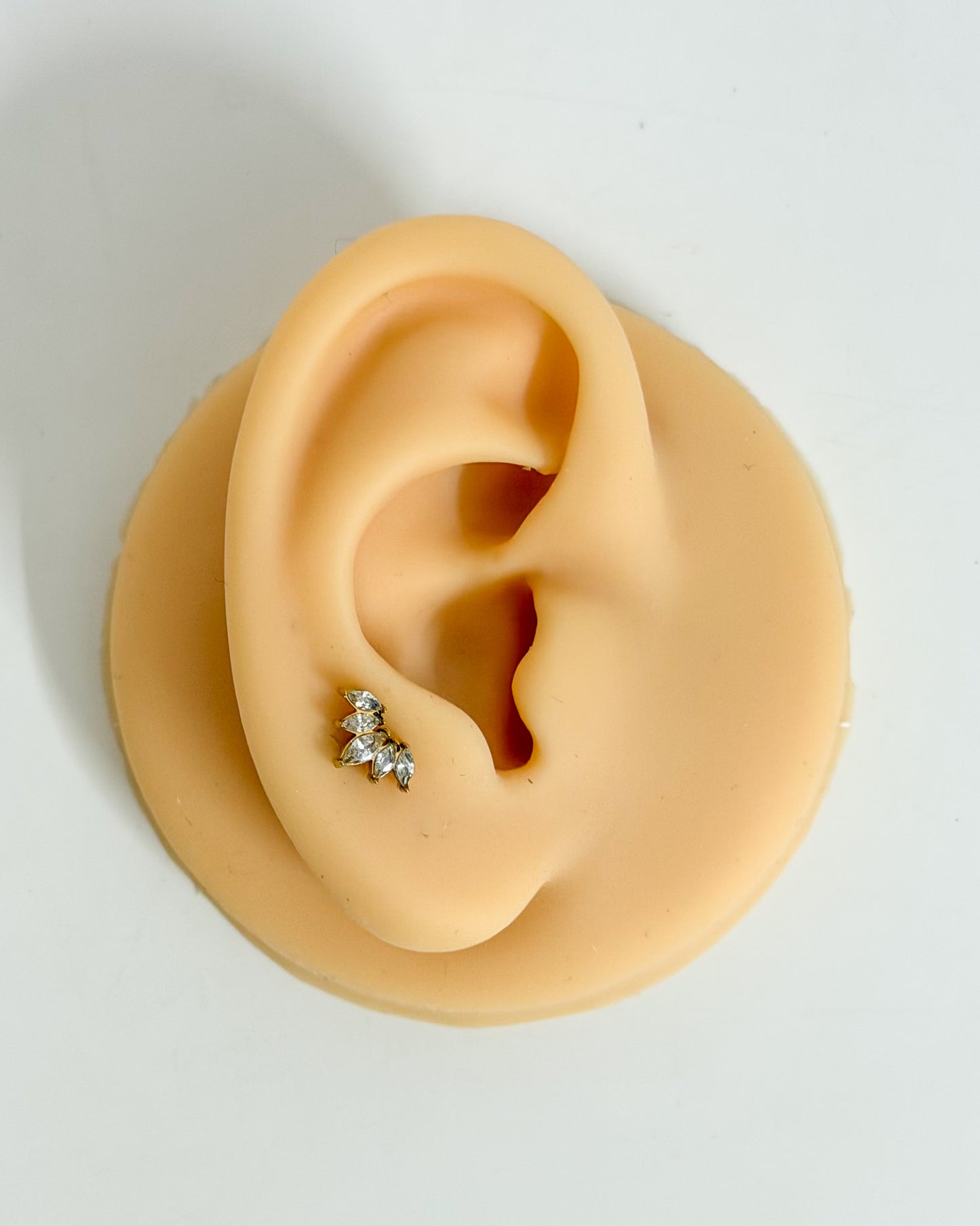 Lotus ballback studs (Ss)