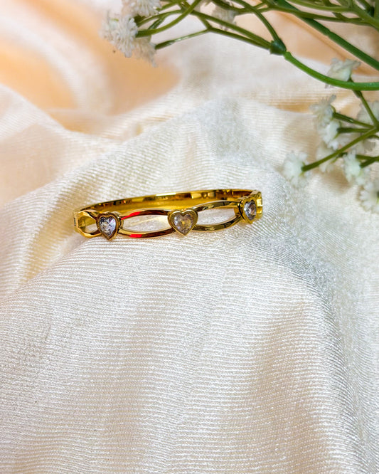 Love loop thin wrist bracelet