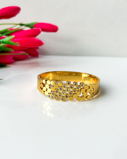 Chunky round stone thin wrist / baby size bracelet