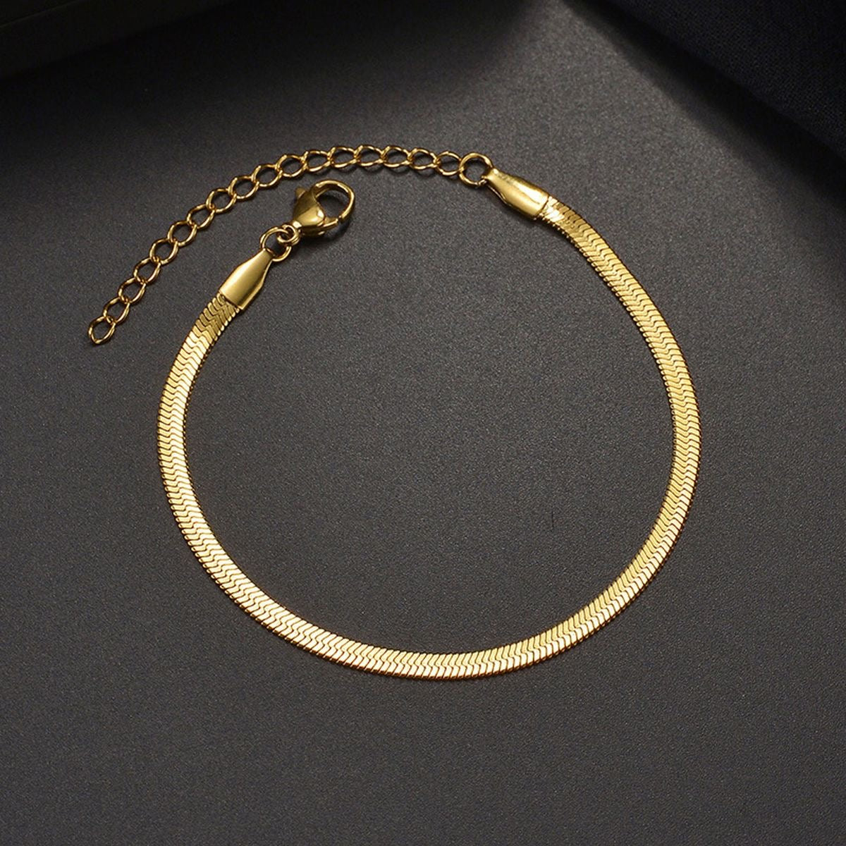 Gold snake chain bracelet