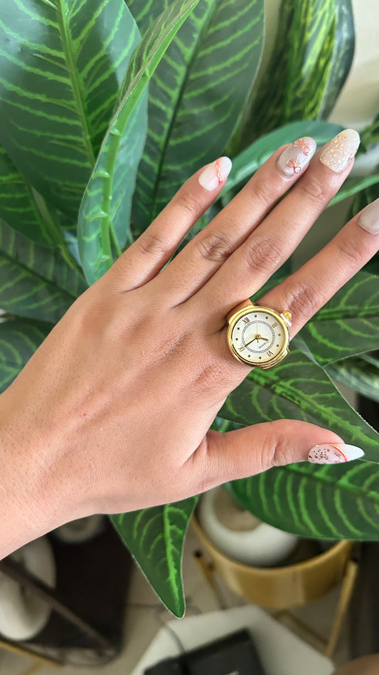 Classic ring watch