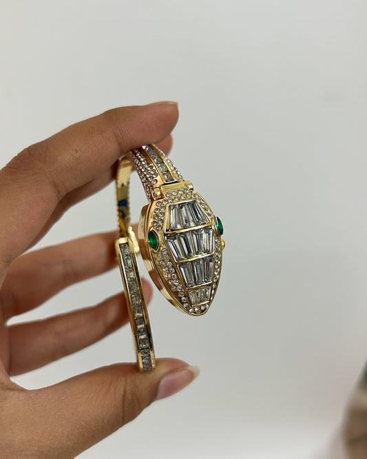 Premium white serpent watch
