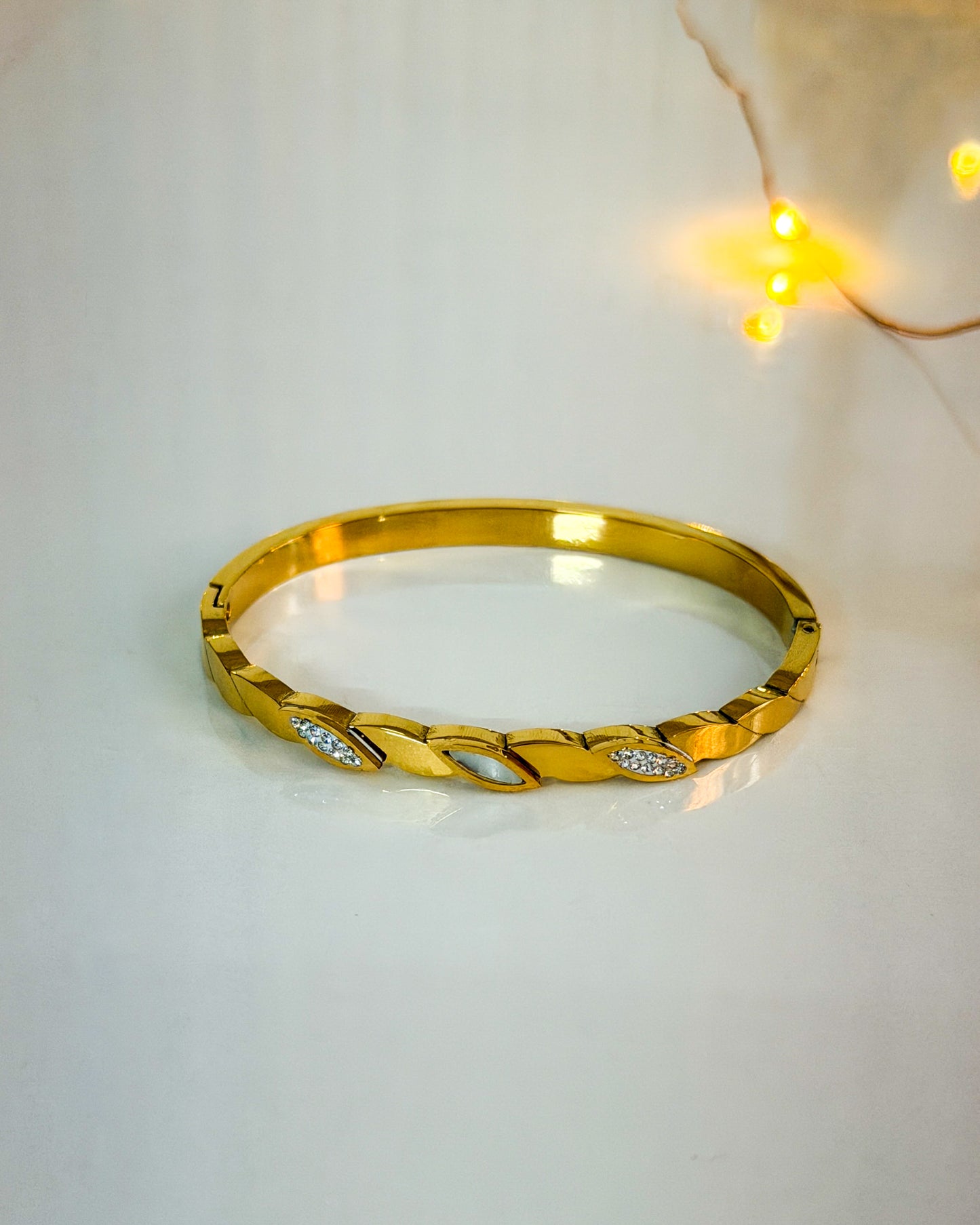 Pear thin wrist/ baby size bracelet