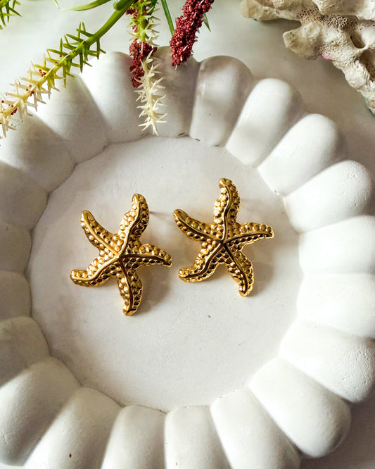 Starfish statement earring