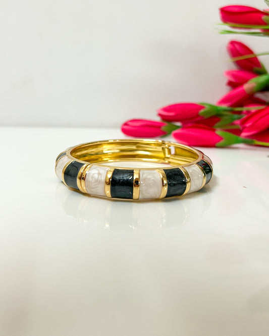 Black and white Italian bracelet