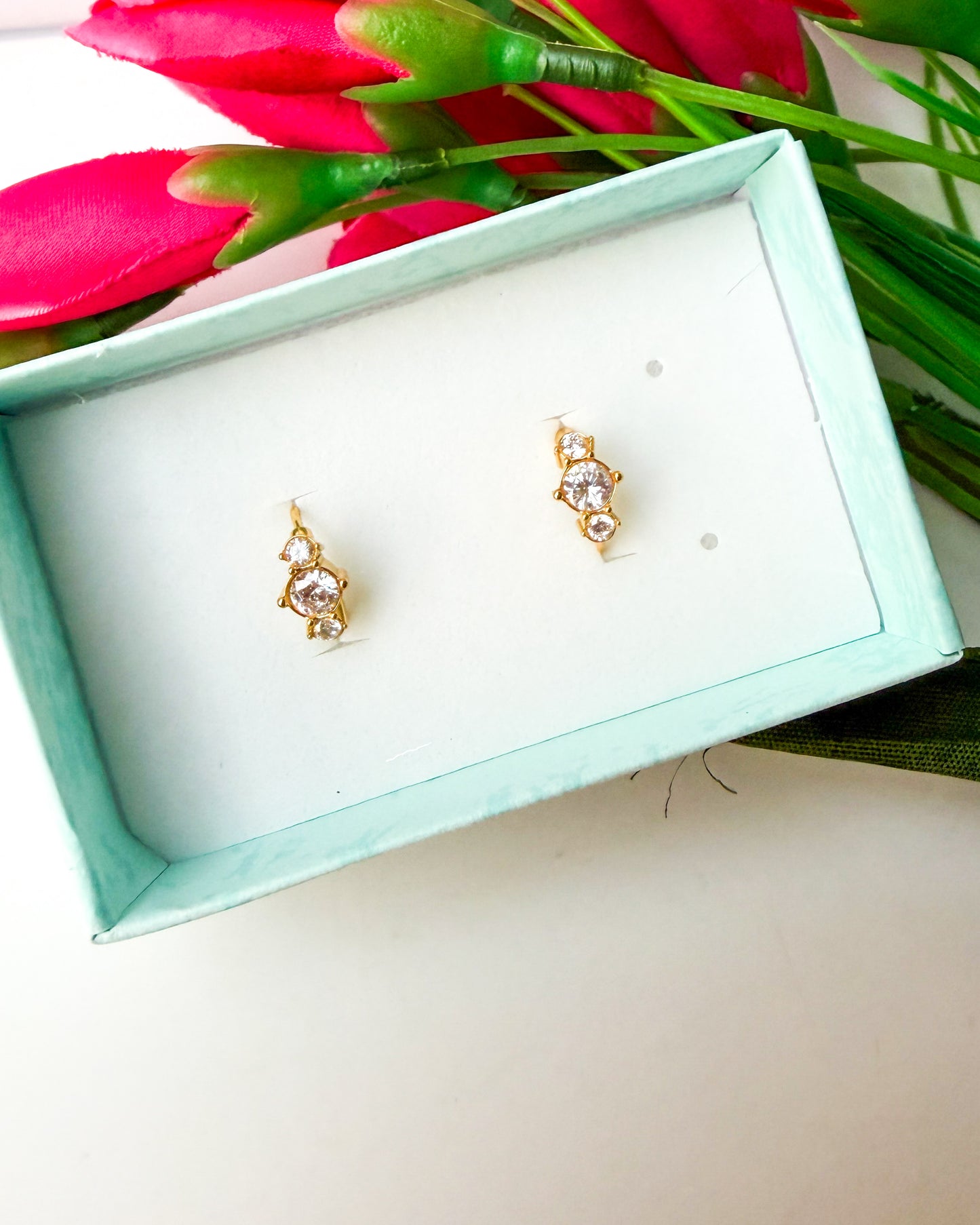 Geometric stone, Huggies