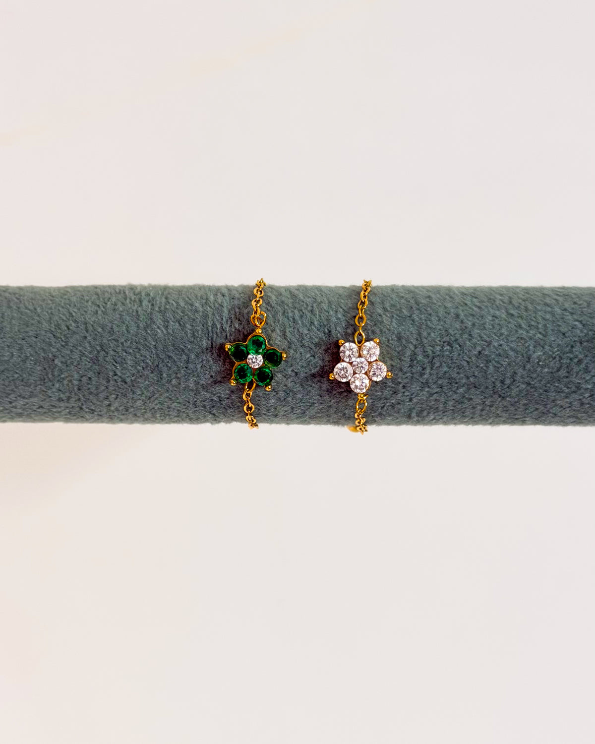 Floral adjustable chain ring