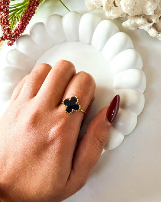 Clover adjustable ring