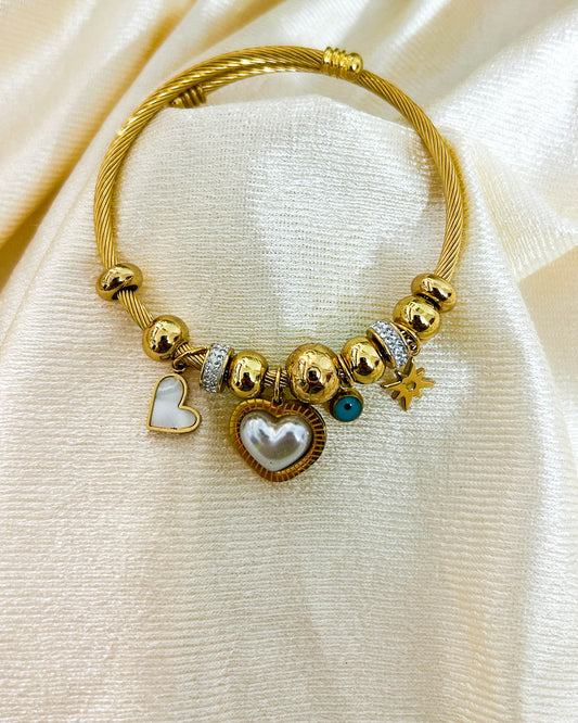 Pearl heart charm bracelet