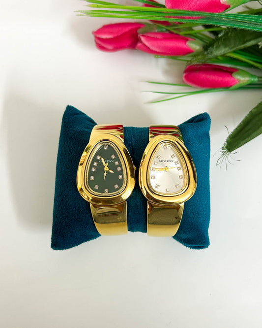 Classic thin wrist baby size watch