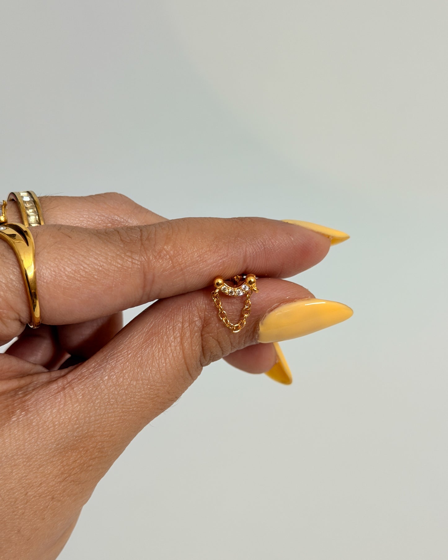 Hanging moon ball back studs