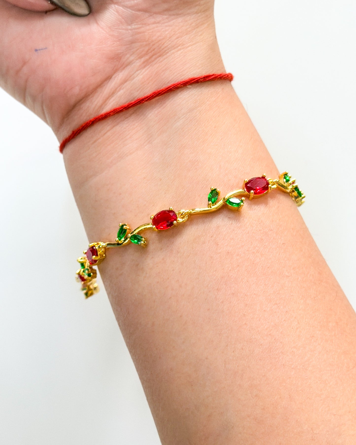 Red tulip bracelet