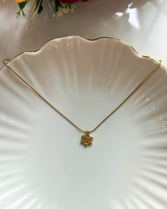 Frosted flower necklace