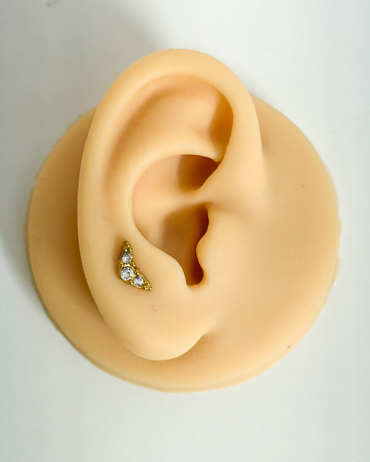 Triangular ballback studs (Ss)