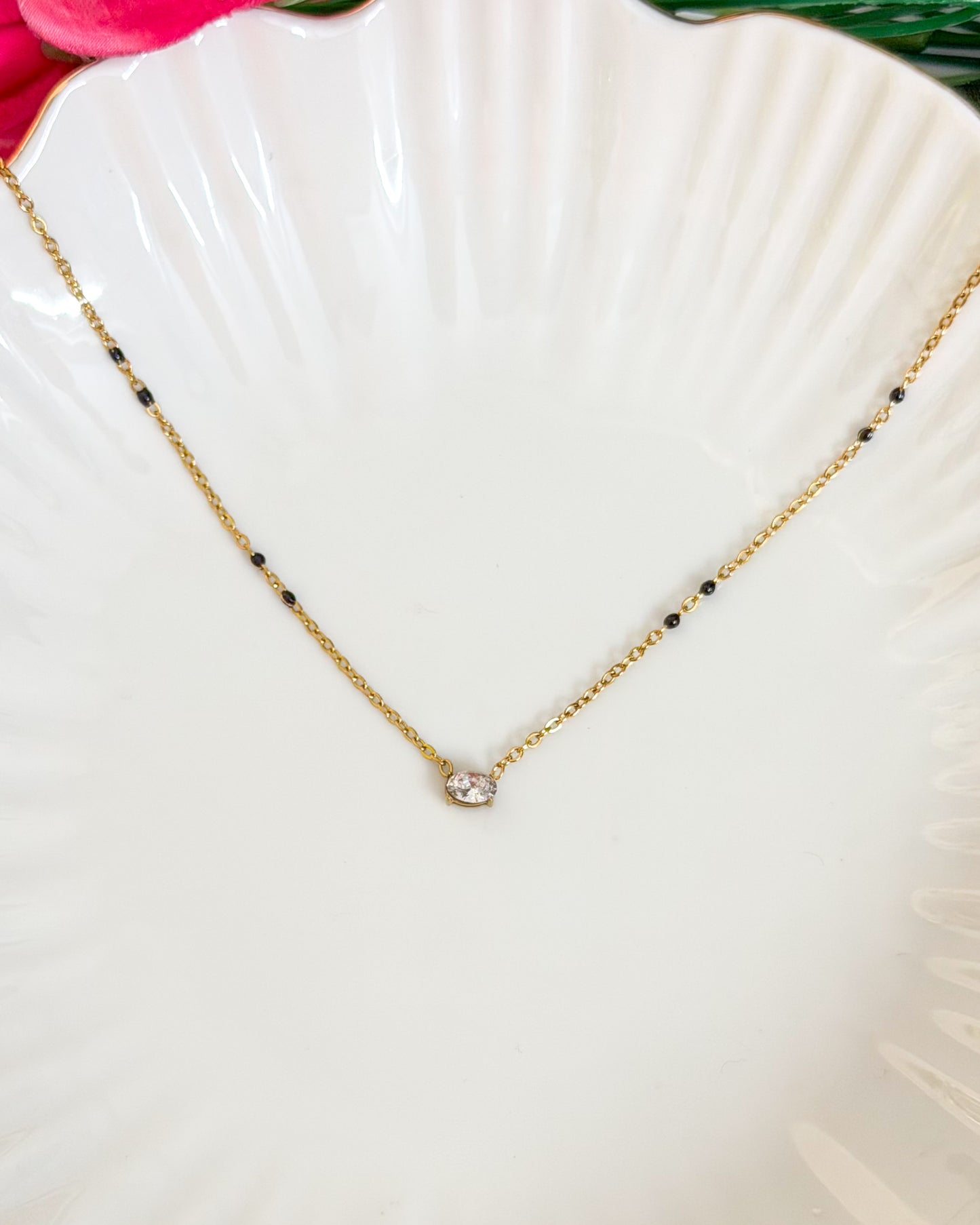 Mini oval stone mangalsutra
