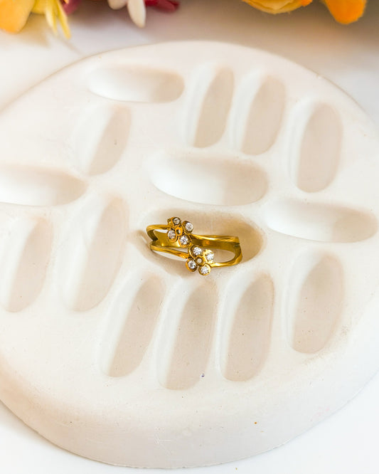 Dual flower premium ring