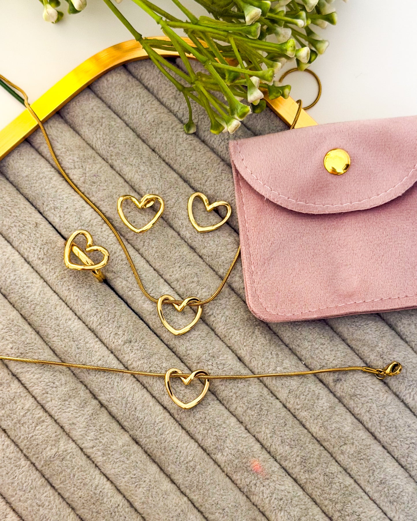 Loop heart combo with pouch