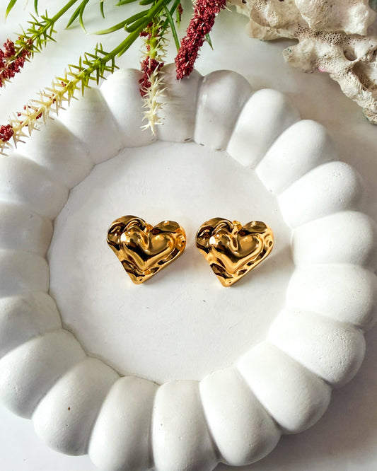 Puffed heart earring