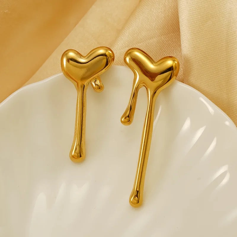 Melted heart earring