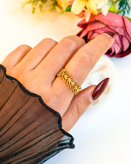 Bubbly leafy Adjustable ring band