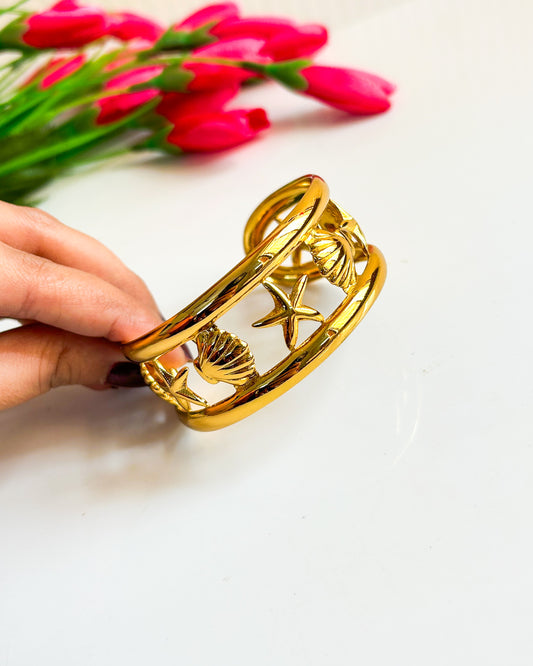Shell adjustable bracelet