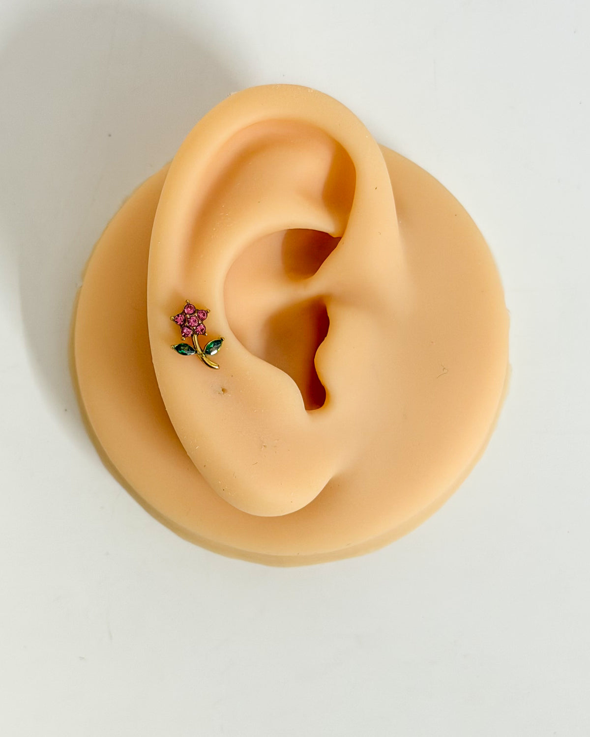 Red flower ballback studs (Ss)