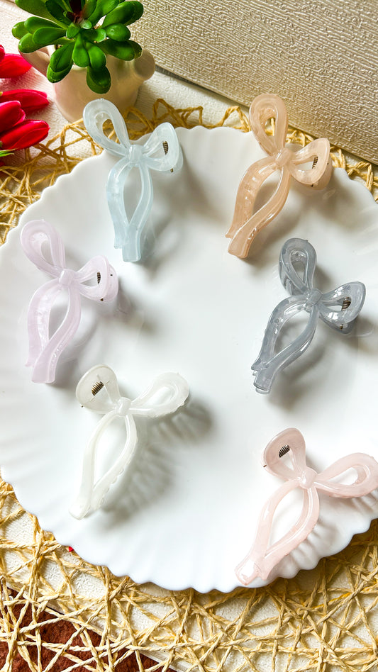 Transparent lacey claw clip