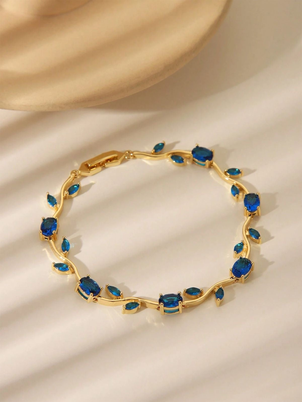 Navy blue tulip Bracelet