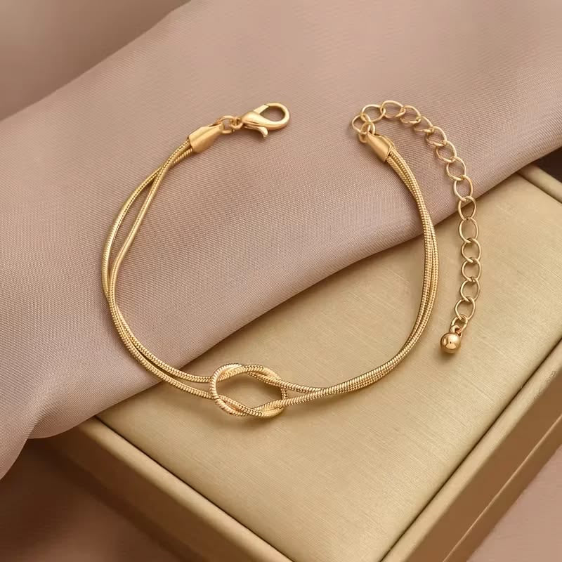 Love knot bracelet