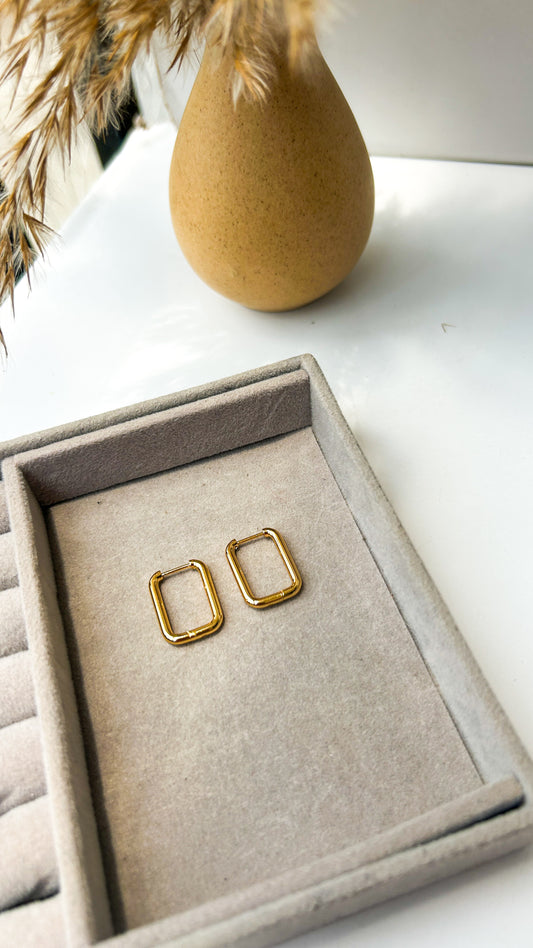 Classic square hoops